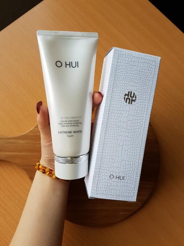 Ohui Extreme White Foam Snow vitamin